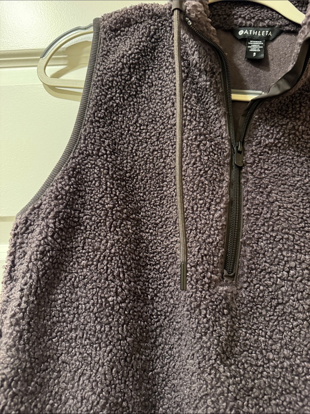 Athleta chocolate Sherpa vest - Picture 3 of 6